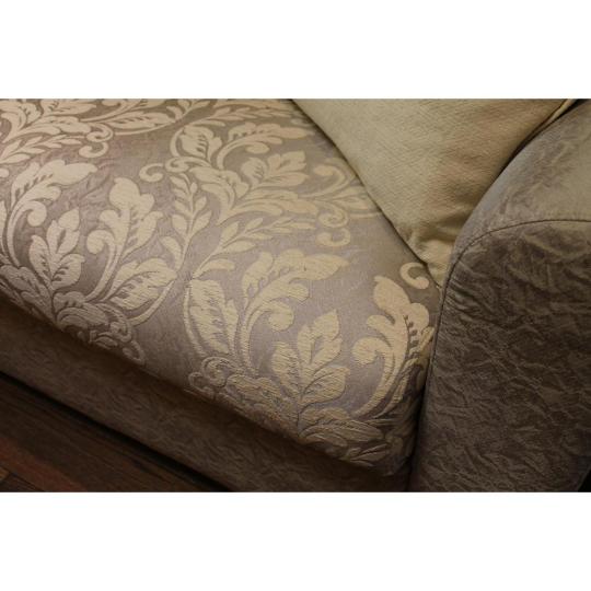 SA kanape vendegagy kinyithato elegans klasszikus mediterran mintas karpitos butor parna kanape nappali indas minta ezust pezsgo krem.jpg